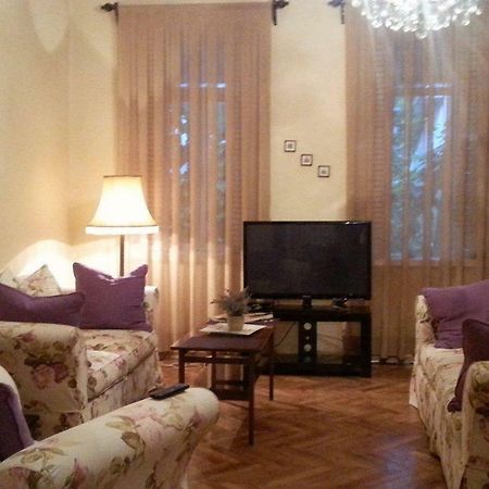 Marinas Guesthouse Kobuleti Exterior foto